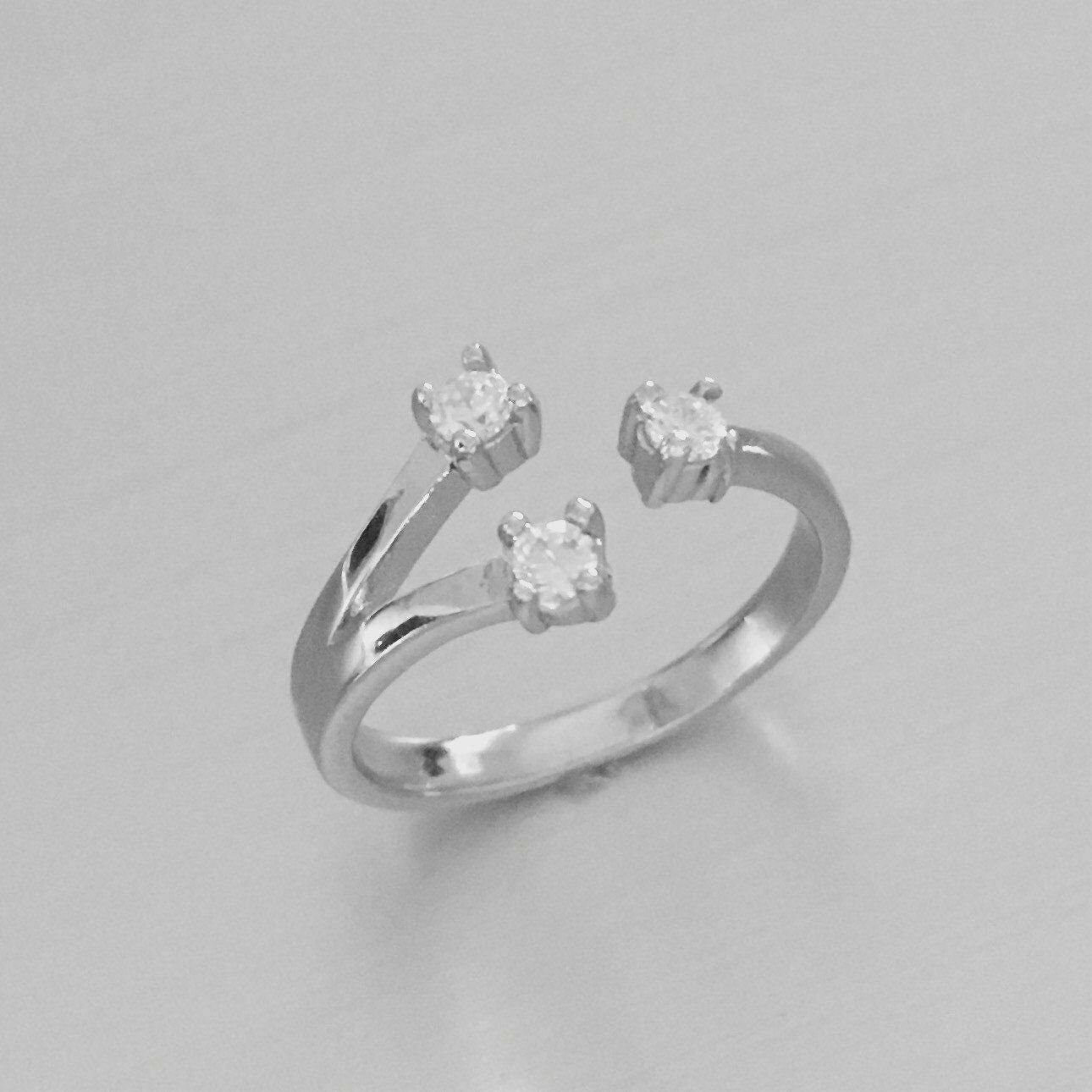 0.20Ct Round Moissanite Three Adjustable Toe Ring 14K White Gold Plated 925 Sterling Silver